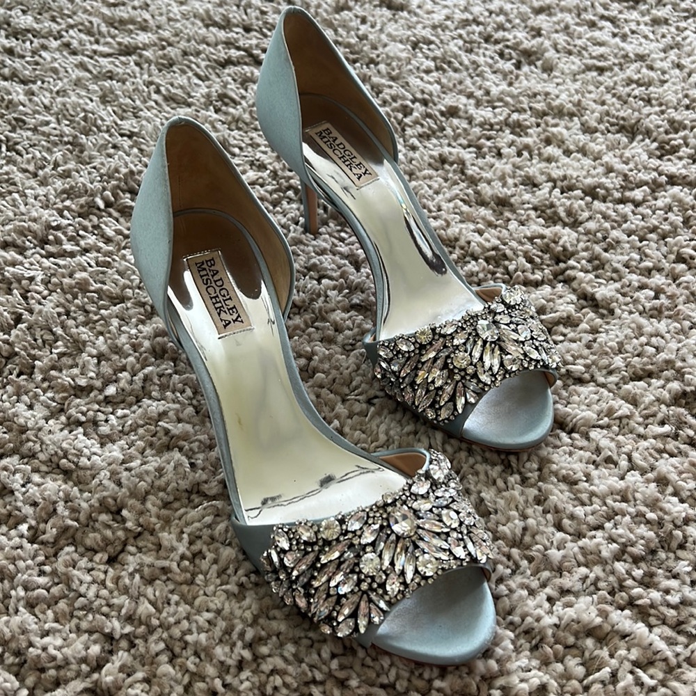 Badgley Mischka size 9